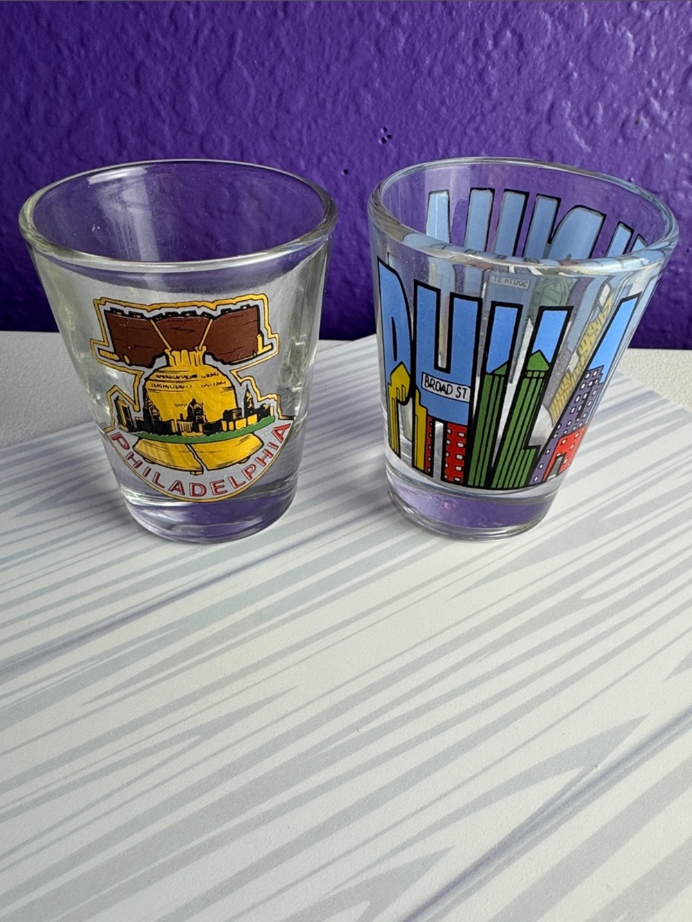 Vintage Philadelphia Souvenir Shot Glass Lot of 2 Skyline Liberty Bell PA Philly